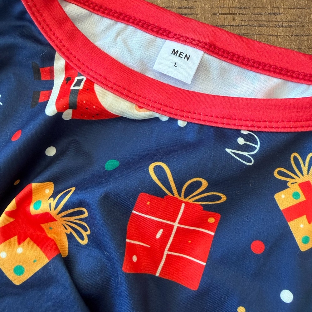 Family Matching Santa Pajamas - Picture 7 of 7